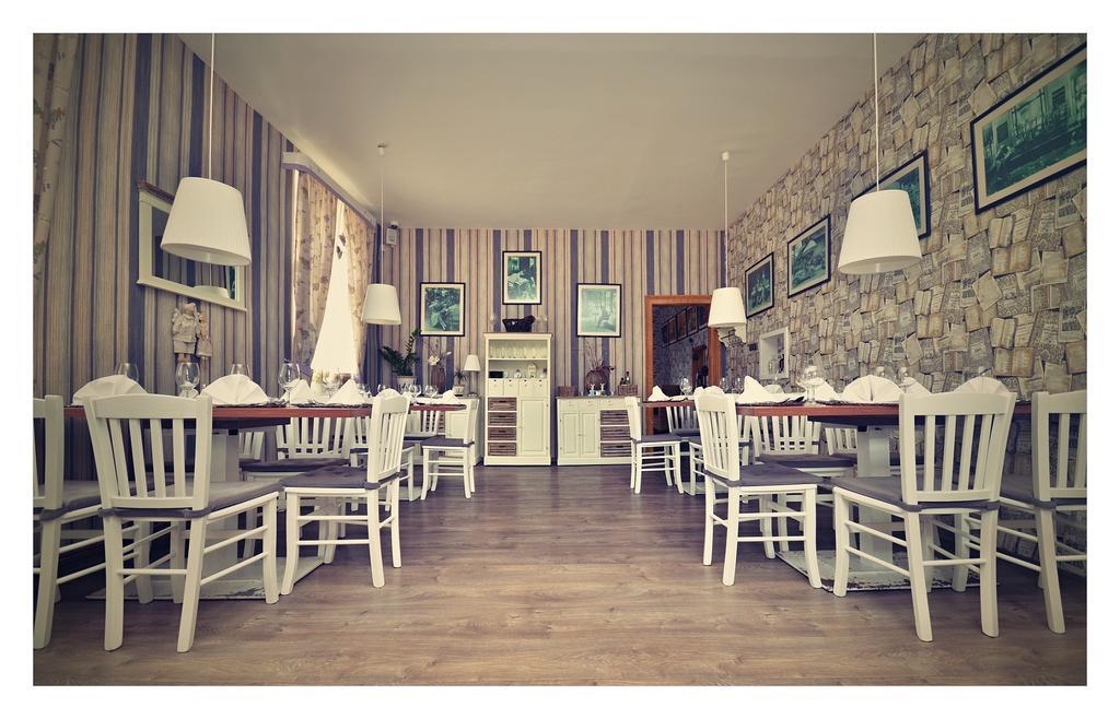 מלון Česká Lípa Restaurace Stara Lipa מראה חיצוני תמונה