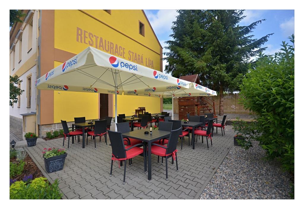 מלון Česká Lípa Restaurace Stara Lipa מראה חיצוני תמונה