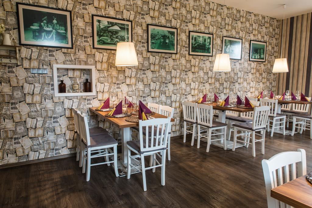 מלון Česká Lípa Restaurace Stara Lipa מראה חיצוני תמונה